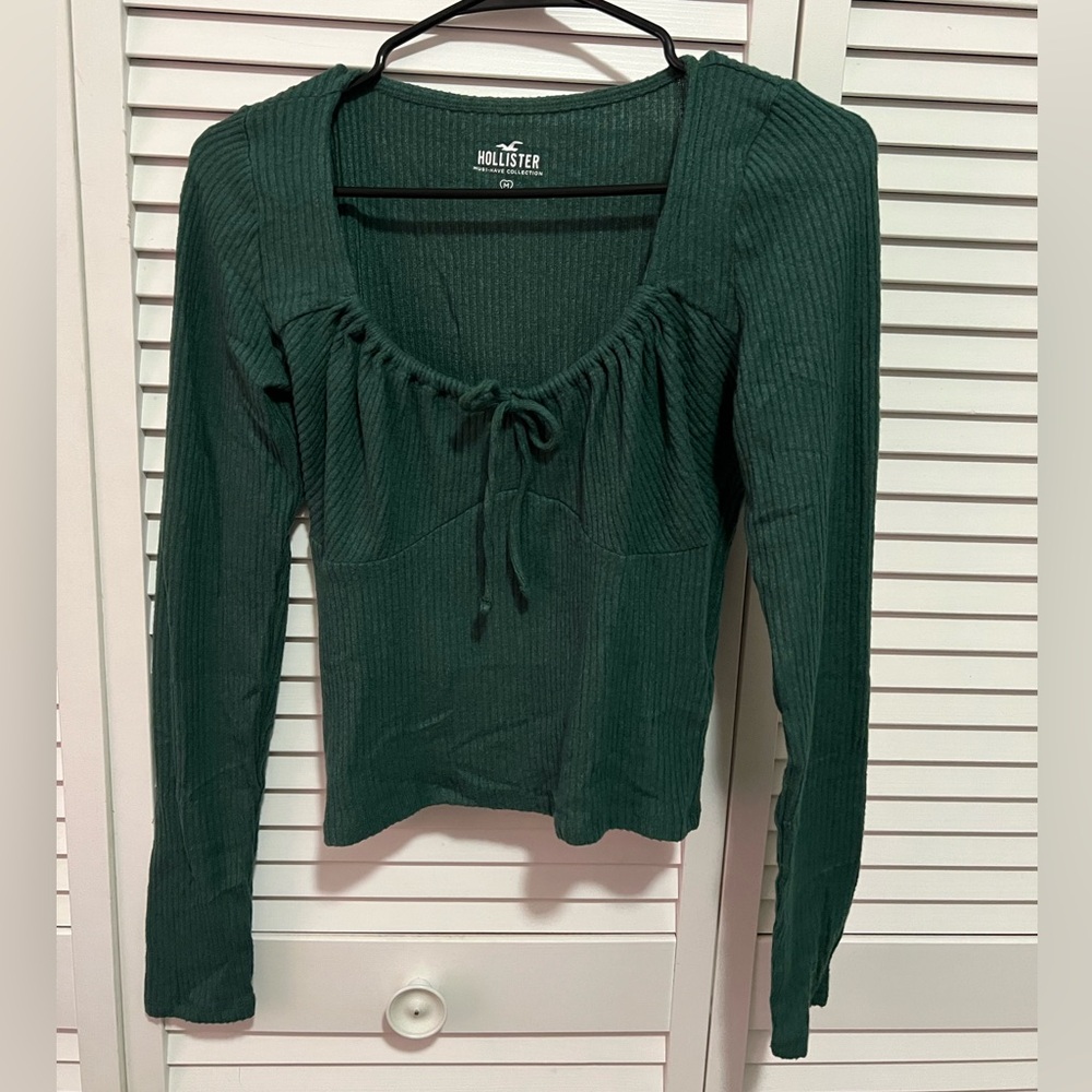 Hollister Women's Dark Green Ribbed Long Sleeve Top